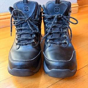 KHOMBU Style# 1127721 Summit Black Leather K Guard Hiking Ankle Men’s 10M Boots.